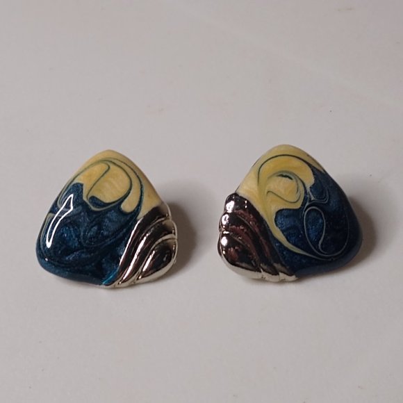 Vintage Blue And Cream Triangular Stud Earrings - Picture 8 of 13